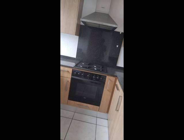 1 BEDROOM APARTMENT FOR SALE IN BEDFORD GARDENS